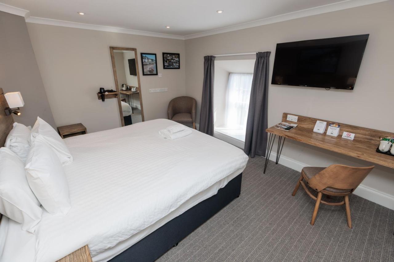 Dovey Inn Aberdyfi Bagian luar foto